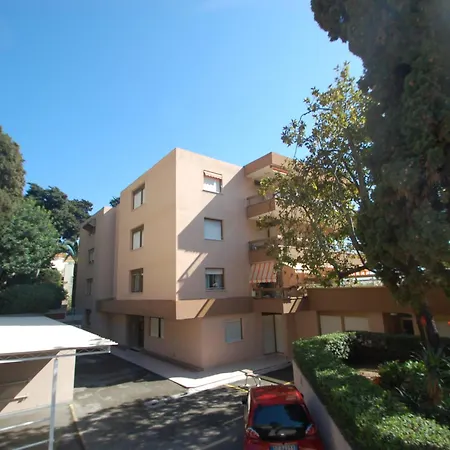 Apartamento Spacieux A Avec Grande Terrasse Et Garage - Fr-1-196-296